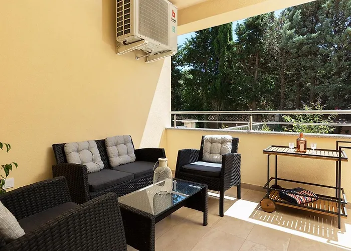Apartment J&E