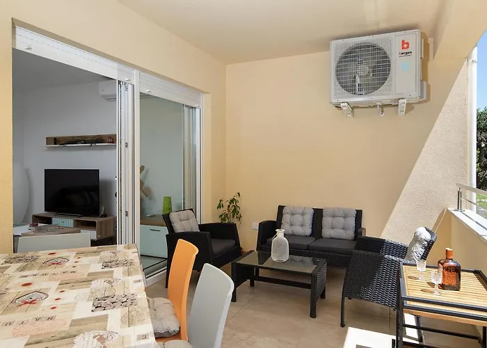 Apartment J&E